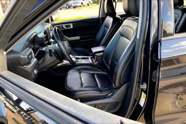 Certified 2020 Ford Explorer XLT w/ Equipment Group 202A RWD image 8