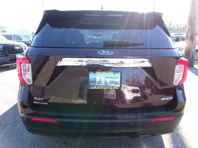 Certified 2023 Ford Explorer XLT AWD/4WD image 8