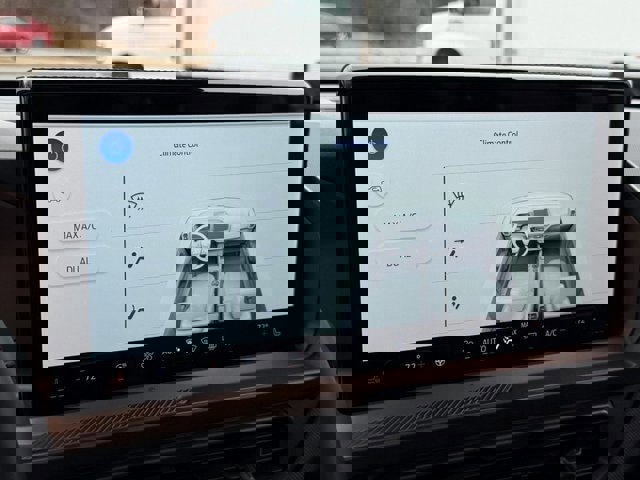 Certified 2025 Ford Bronco Sport Outer Banks w/ Outer Banks Tech Package+ image 25