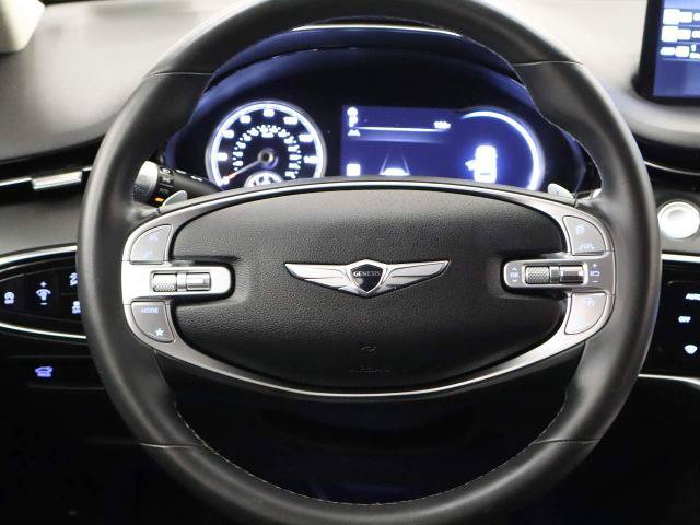 Used 2025 Genesis GV70 2.5T AWD/4WD image 16