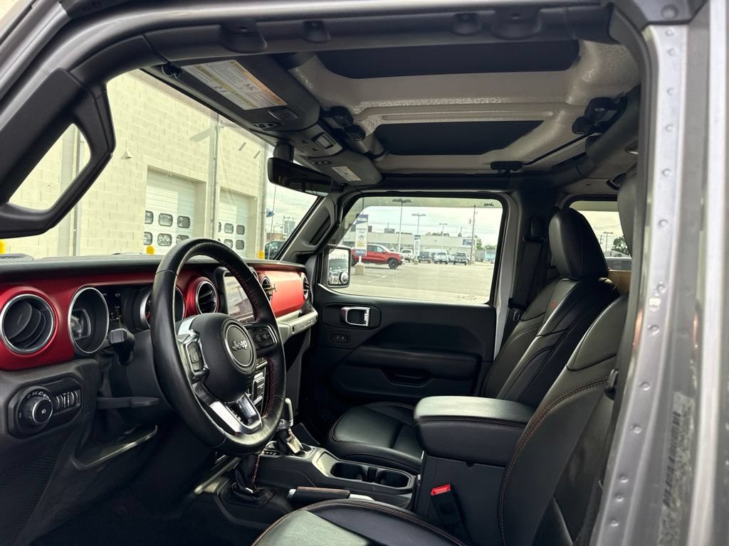 Used 2018 Jeep Wrangler Unlimited Rubicon w/ Dual Top Group AWD/4WD image 9