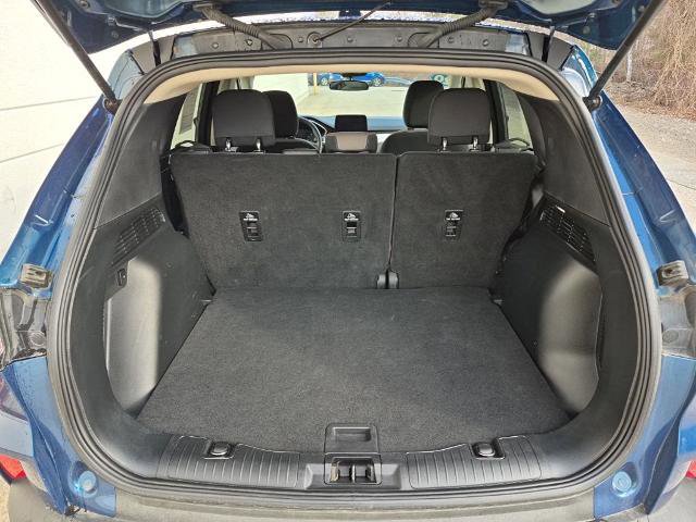 Certified 2020 Ford Escape SE image 11