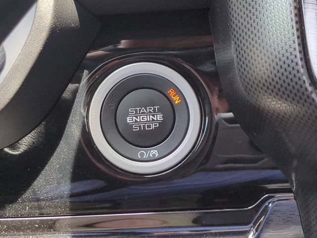 Used 2025 RAM 3500 Limited AWD/4WD image 33