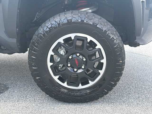 Used 2025 Toyota Tacoma TRD Off-Road AWD/4WD image 14