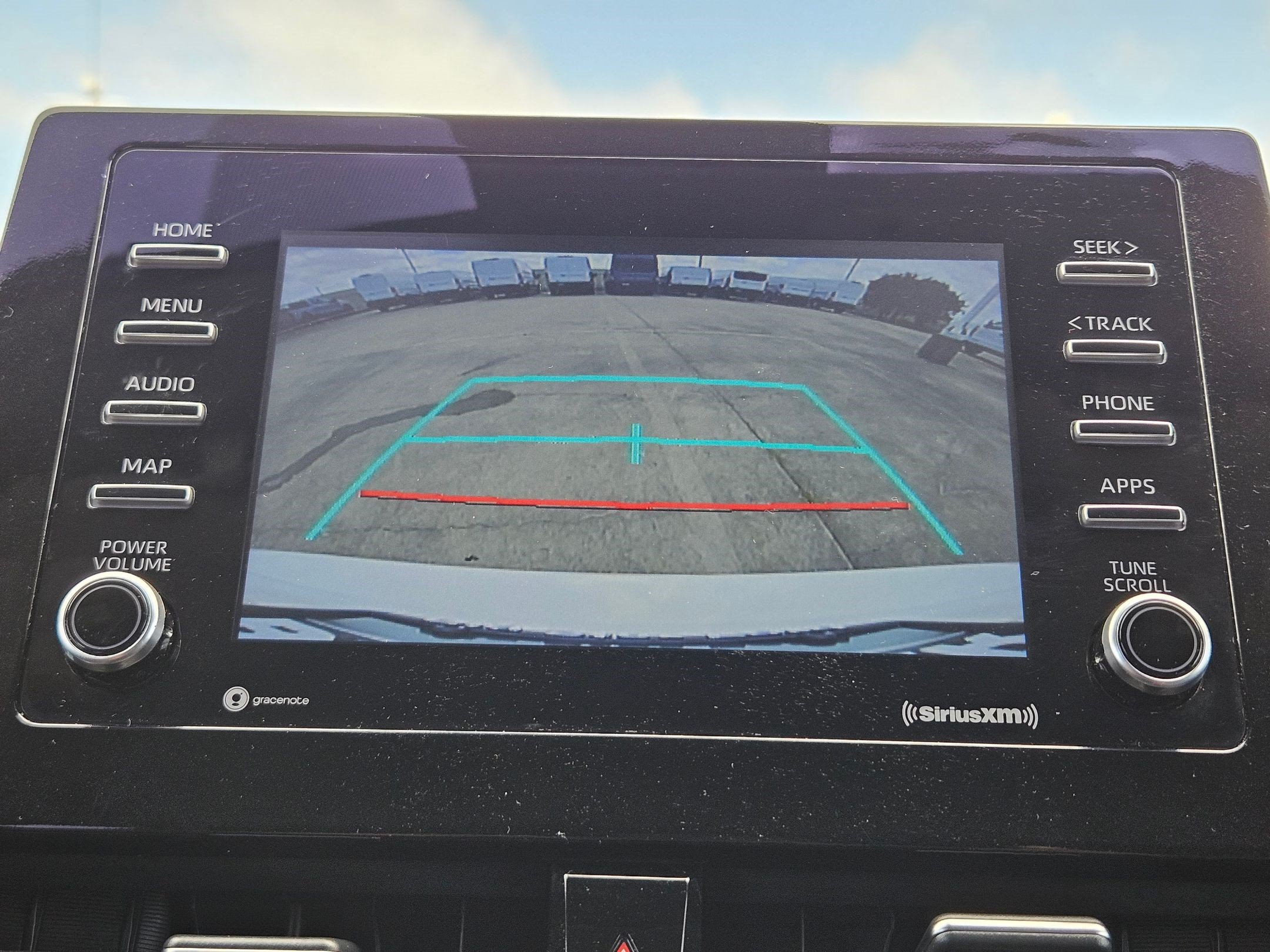 Used 2022 Toyota Camry SE FWD image 23