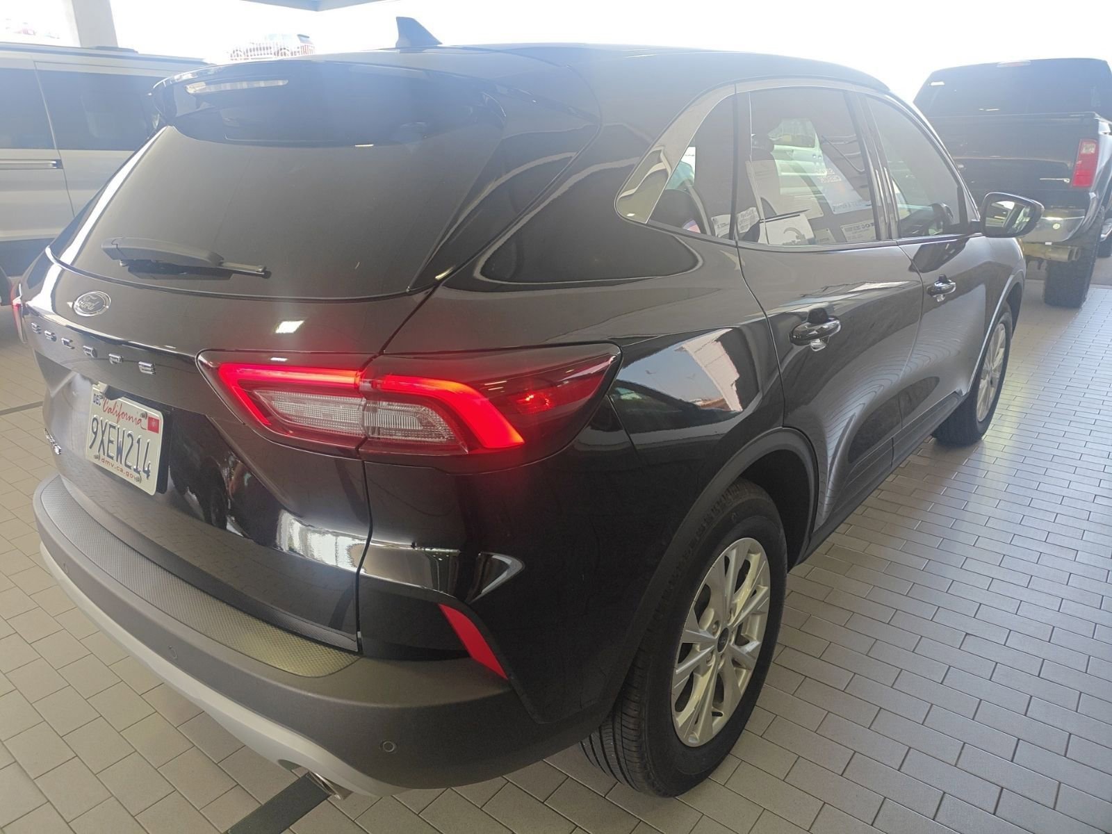 Certified 2024 Ford Escape Active w/ Tech Pack #2 FWD image 3