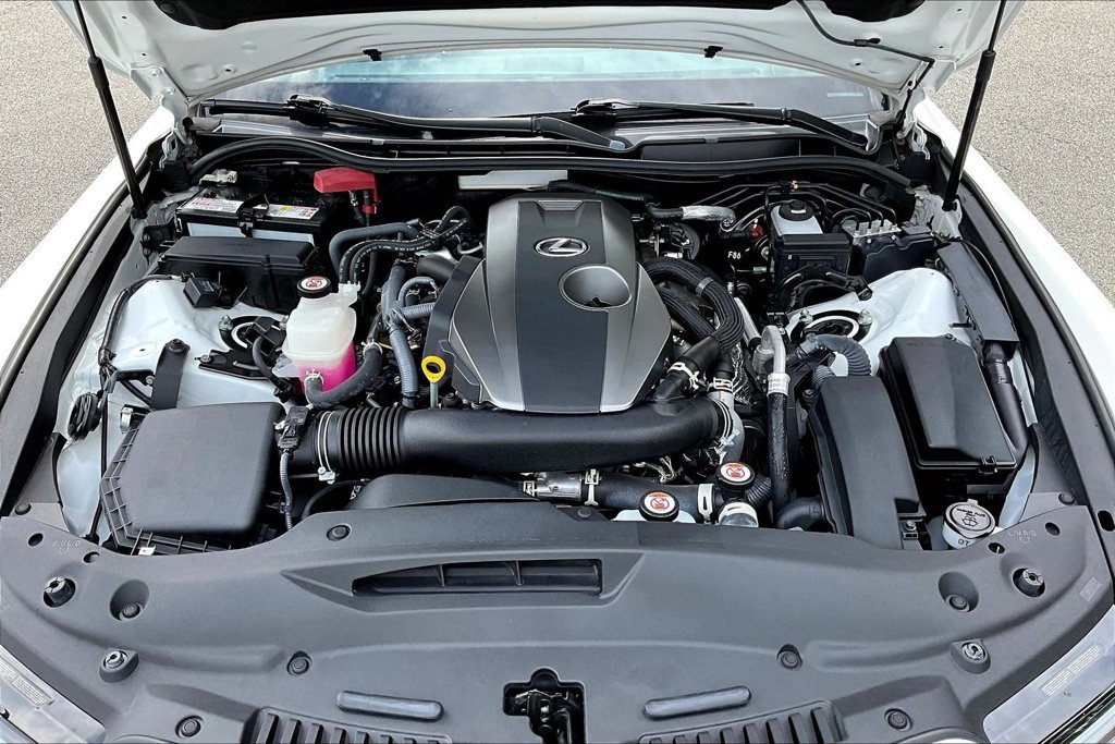 Used 2023 Lexus IS 300 w/ Comfort Package RWD image 32