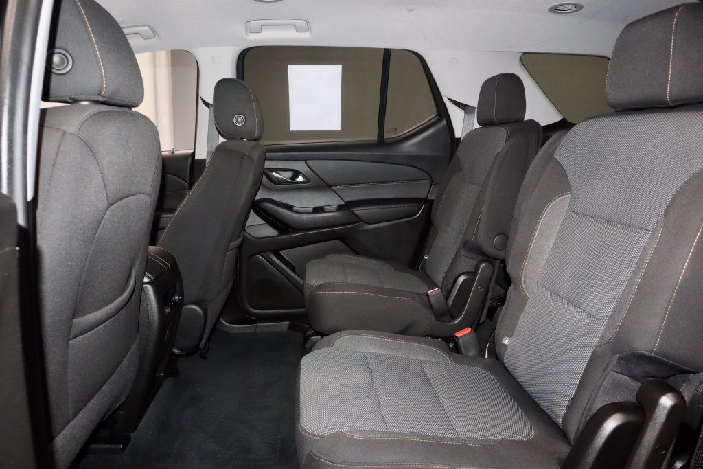 Used 2021 Chevrolet Traverse LT FWD image 22