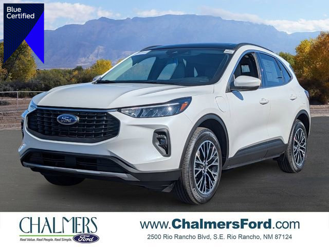 Certified 2025 Ford Escape SE w/ Class II Trailer Tow Package