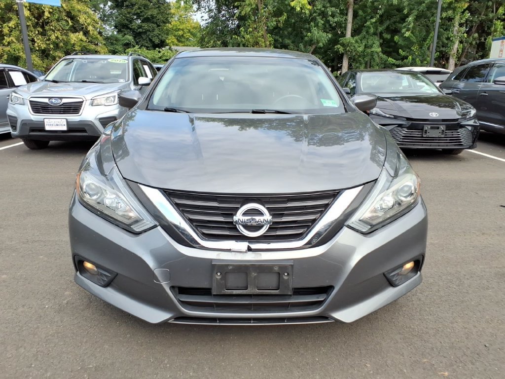 Used 2018 Nissan Altima 2.5 SR FWD image 17