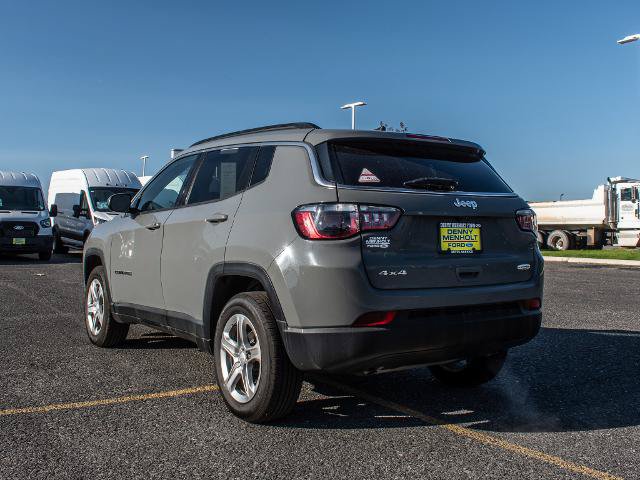 Used 2024 Jeep Compass Latitude AWD/4WD image 7