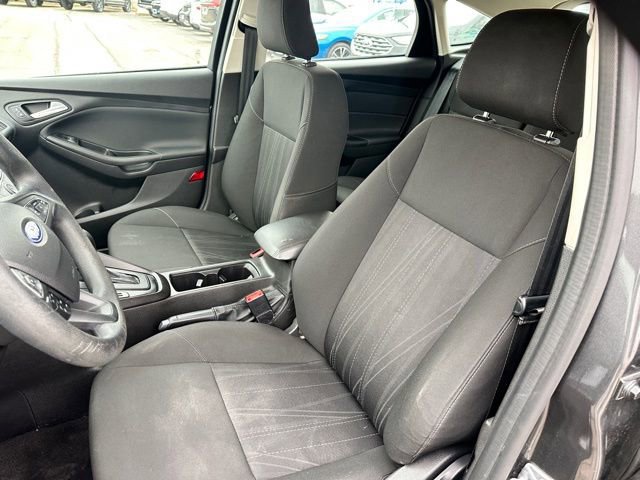 Certified 2018 Ford Focus SE image 12