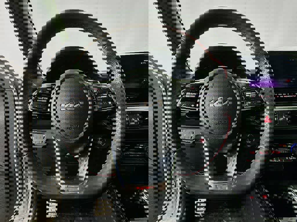 Used 2024 Kia Forte GT image 19