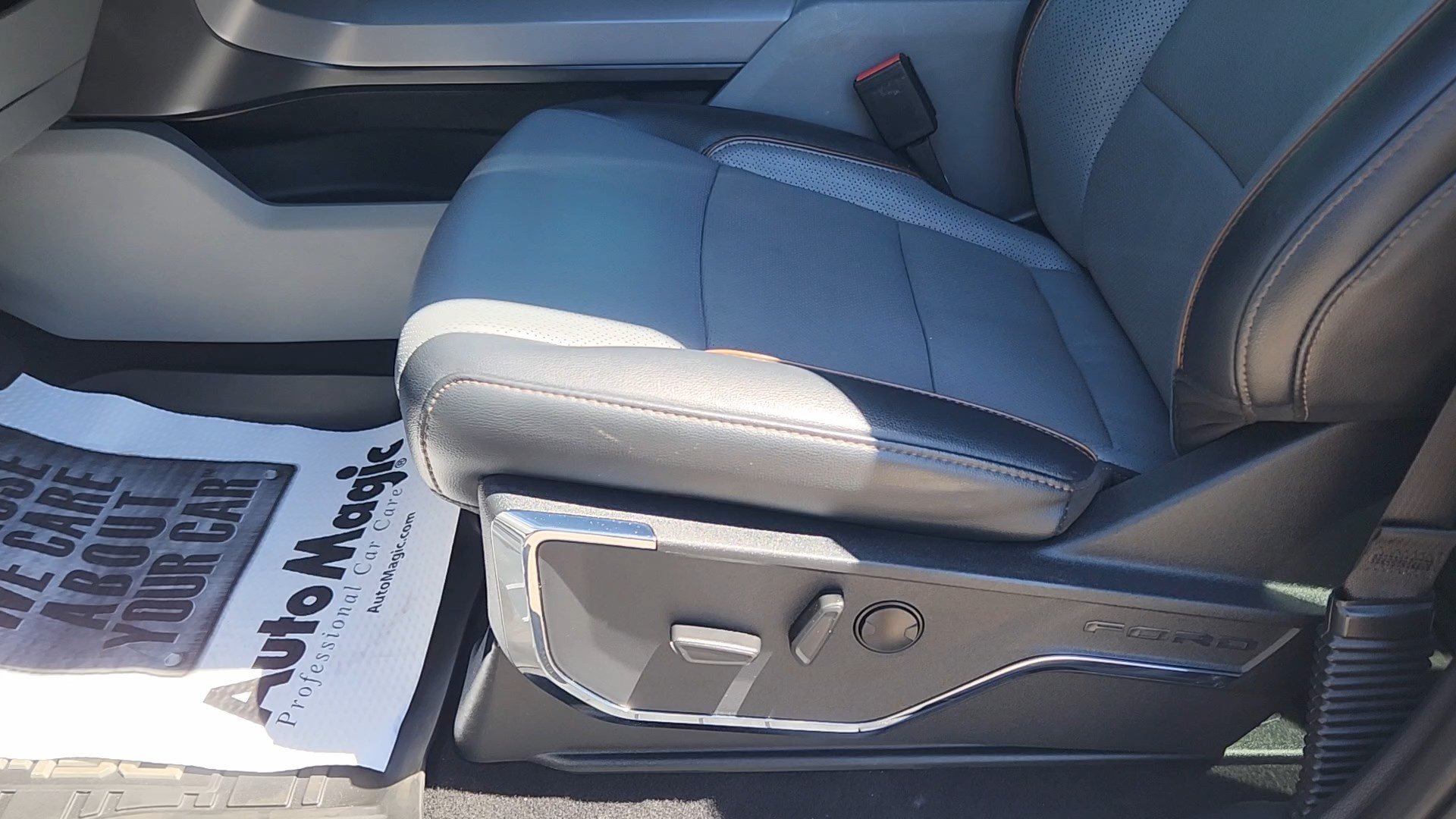 Certified 2024 Ford F150 Lariat w/ Tow/Haul Package AWD/4WD image 20