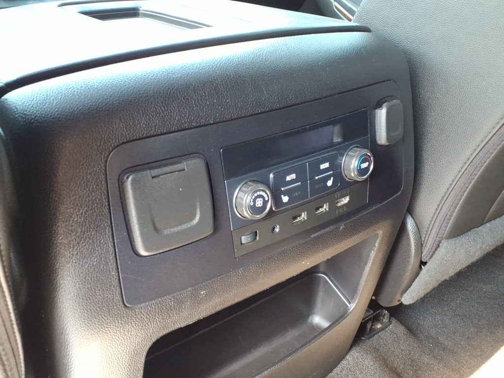 Used 2018 Chevrolet Tahoe LT AWD/4WD image 19