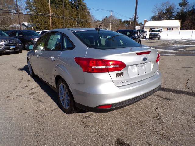 Certified 2018 Ford Focus SE image 3