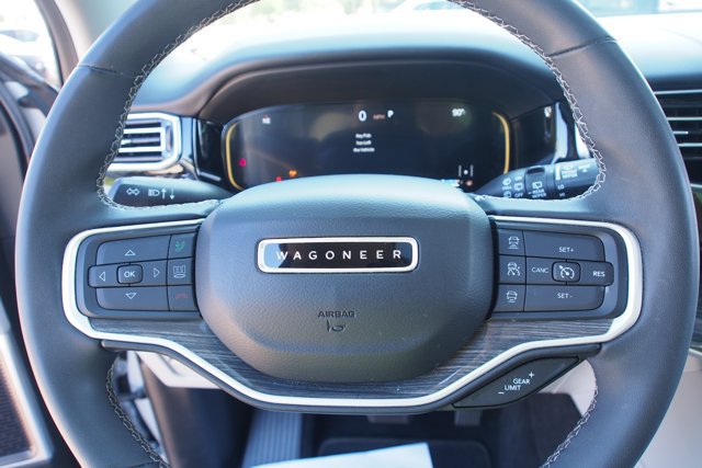 Used 2022 Jeep Wagoneer Series II w/ Premium Group I AWD/4WD image 28