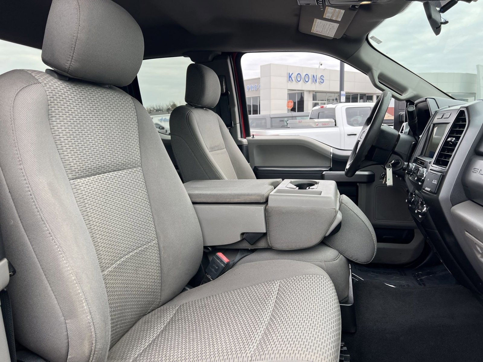 Certified 2020 Ford F350 XLT w/ Snow Plow Prep Package image 23