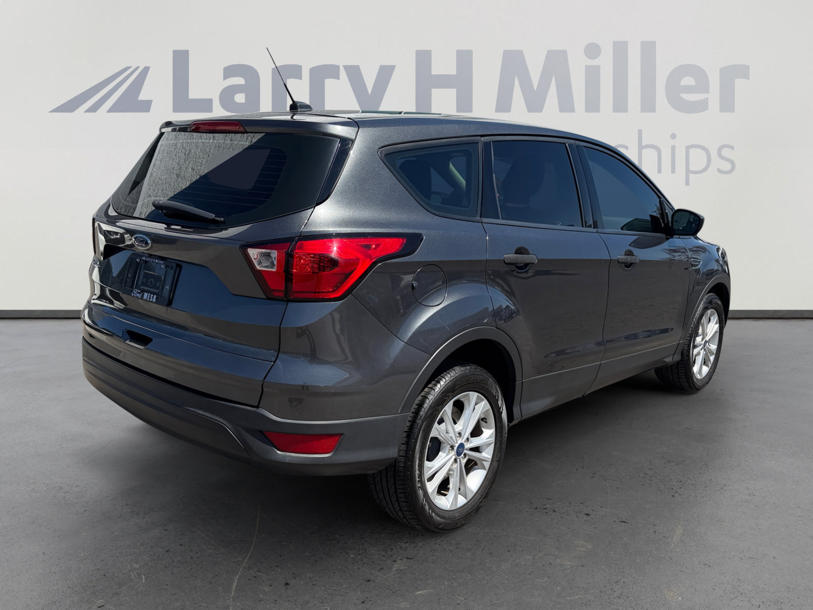 Certified 2019 Ford Escape S FWD image 5