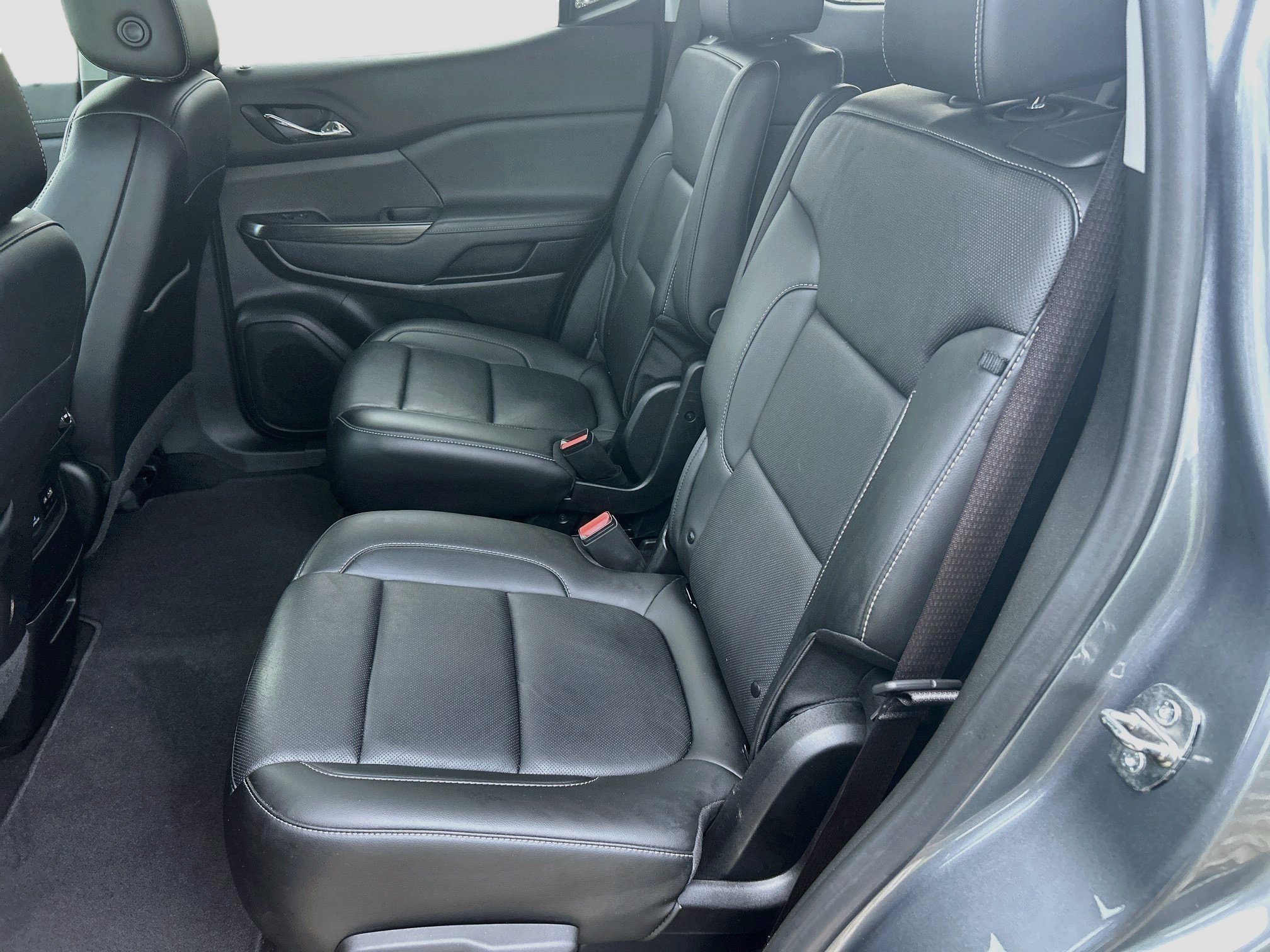 Used 2021 GMC Acadia SLT w/ Elevation Edition FWD image 23