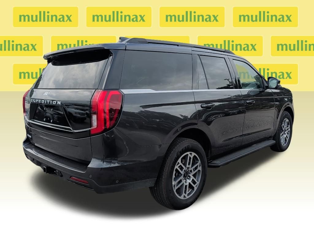 Certified 2025 Ford Expedition Active RWD image 6