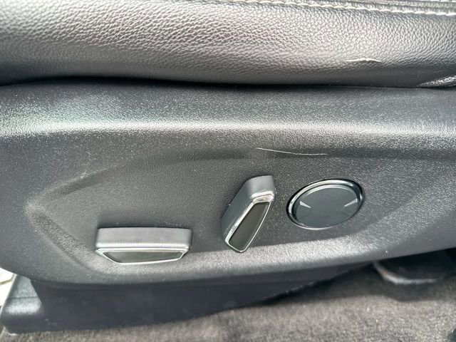 Certified 2017 Ford Explorer Limited FWD image 15