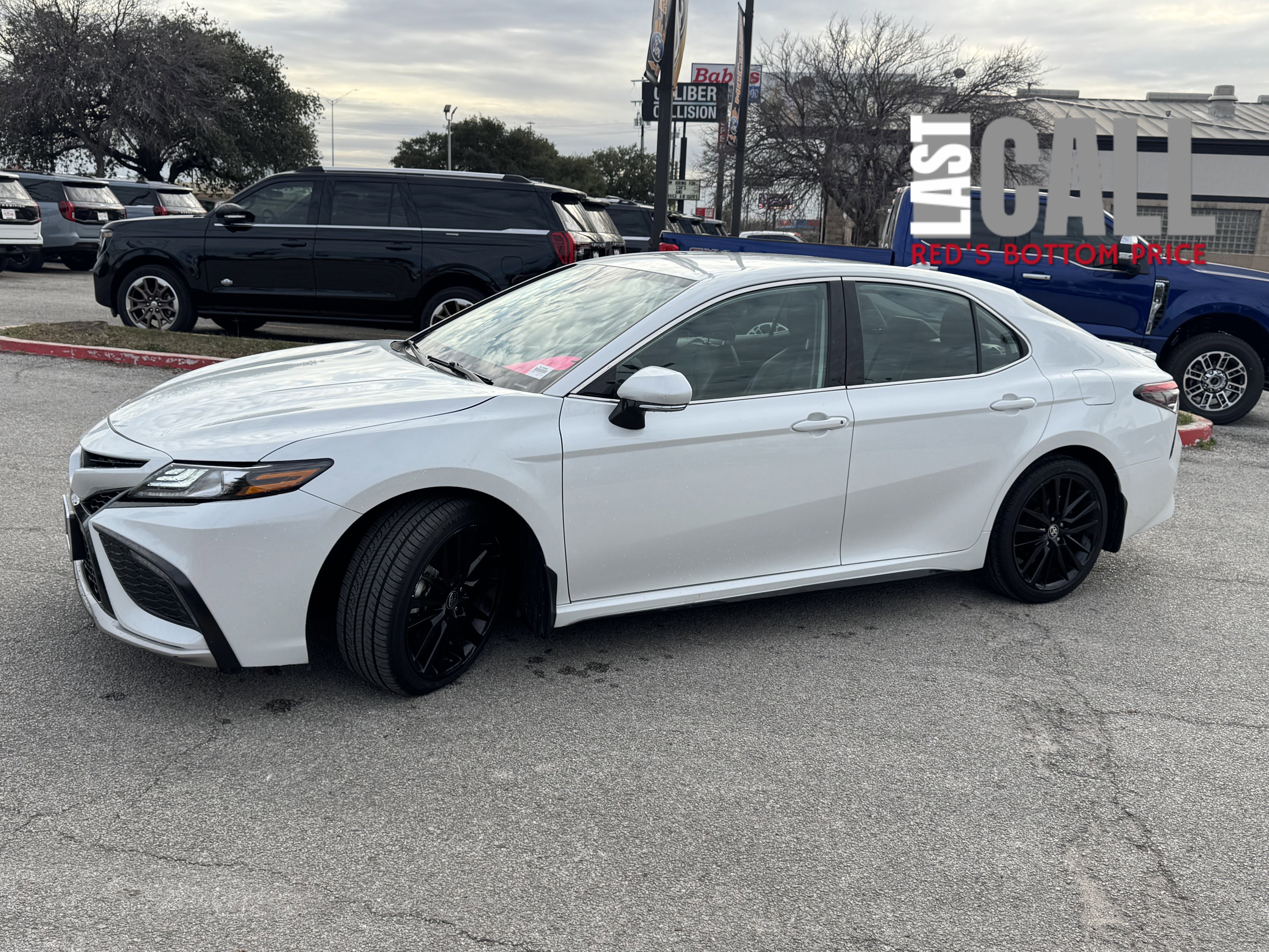 Used 2024 Toyota Camry XSE image 8
