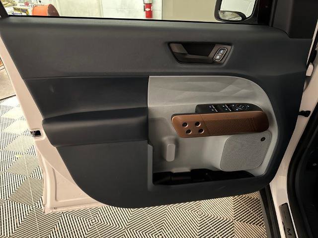 Certified 2022 Ford Maverick Lariat w/ Lariat Luxury Package image 15