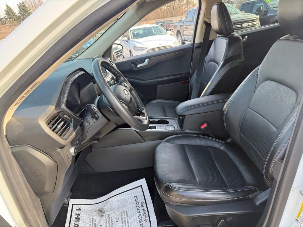 Certified 2020 Ford Escape Titanium image 19