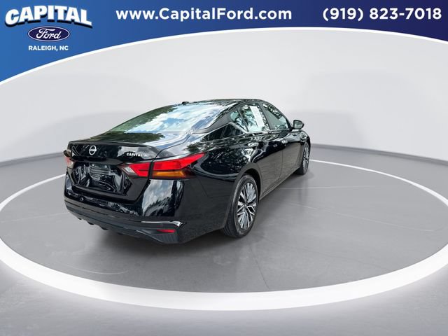 Used 2025 Nissan Altima 2.5 SV FWD image 8