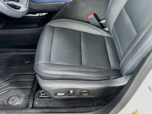 Used 2025 Chevrolet Equinox EV LT w/ Convenience Package FWD image 26