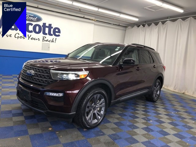 Certified 2022 Ford Explorer XLT w/ Equipment Group 202A