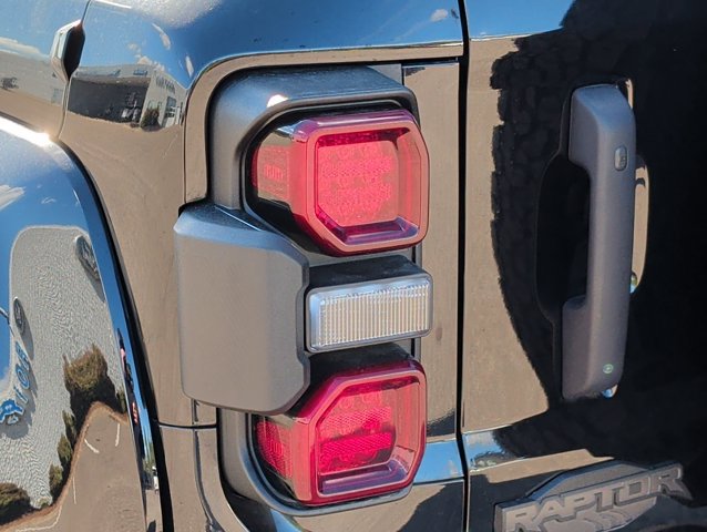 Certified 2024 Ford Bronco Raptor w/ Interior Carbon Fibre Pack AWD/4WD image 16