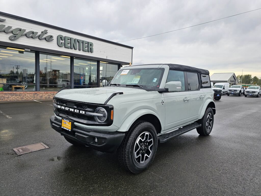 Certified 2024 Ford Bronco Outer Banks image 2