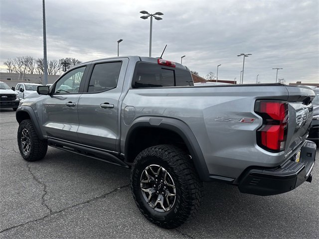 Used 2023 Chevrolet Colorado ZR2 w/ ZR2 Convenience Package III image 3