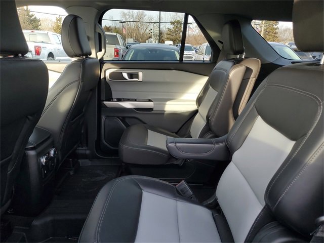 Certified 2022 Ford Explorer XLT w/ Equipment Group 202A image 26