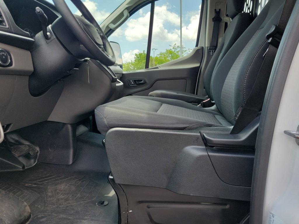 Certified 2025 Ford Transit 250 Low Roof w/ Exterior Upgrade Package RWD image 18