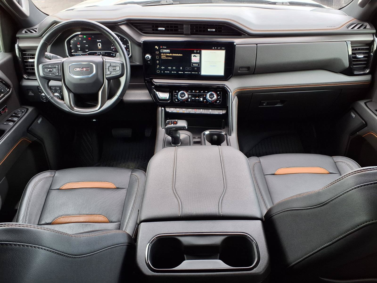 Used 2024 GMC Sierra 1500 AT4 w/ Technology Package AWD/4WD image 7