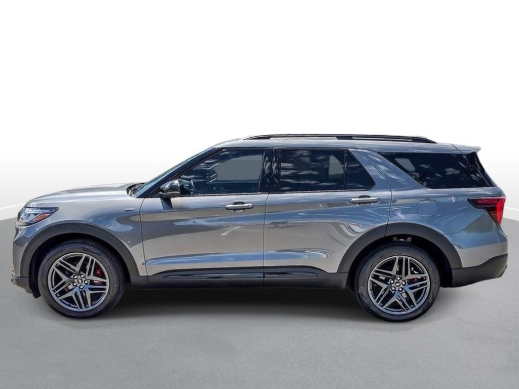 Certified 2025 Ford Explorer ST-Line w/ ST-Line Street Pack AWD/4WD image 4