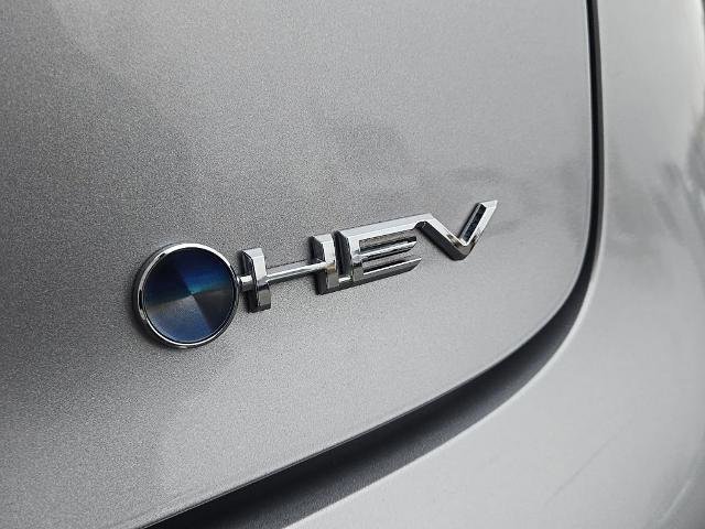 Used 2024 Toyota Prius LE image 11