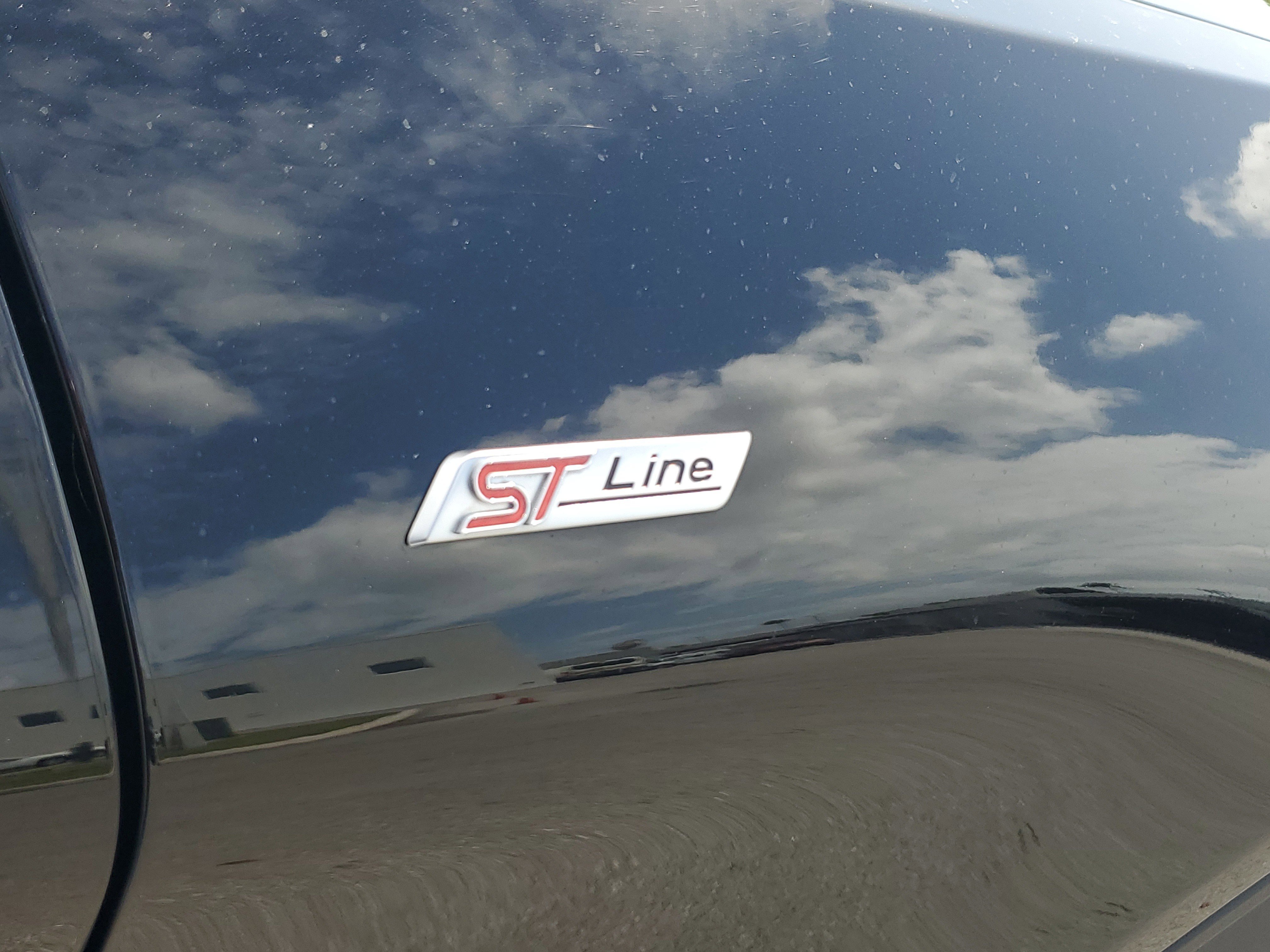 Certified 2023 Ford Explorer ST-Line w/ Class IV Trailer Tow Package RWD image 33