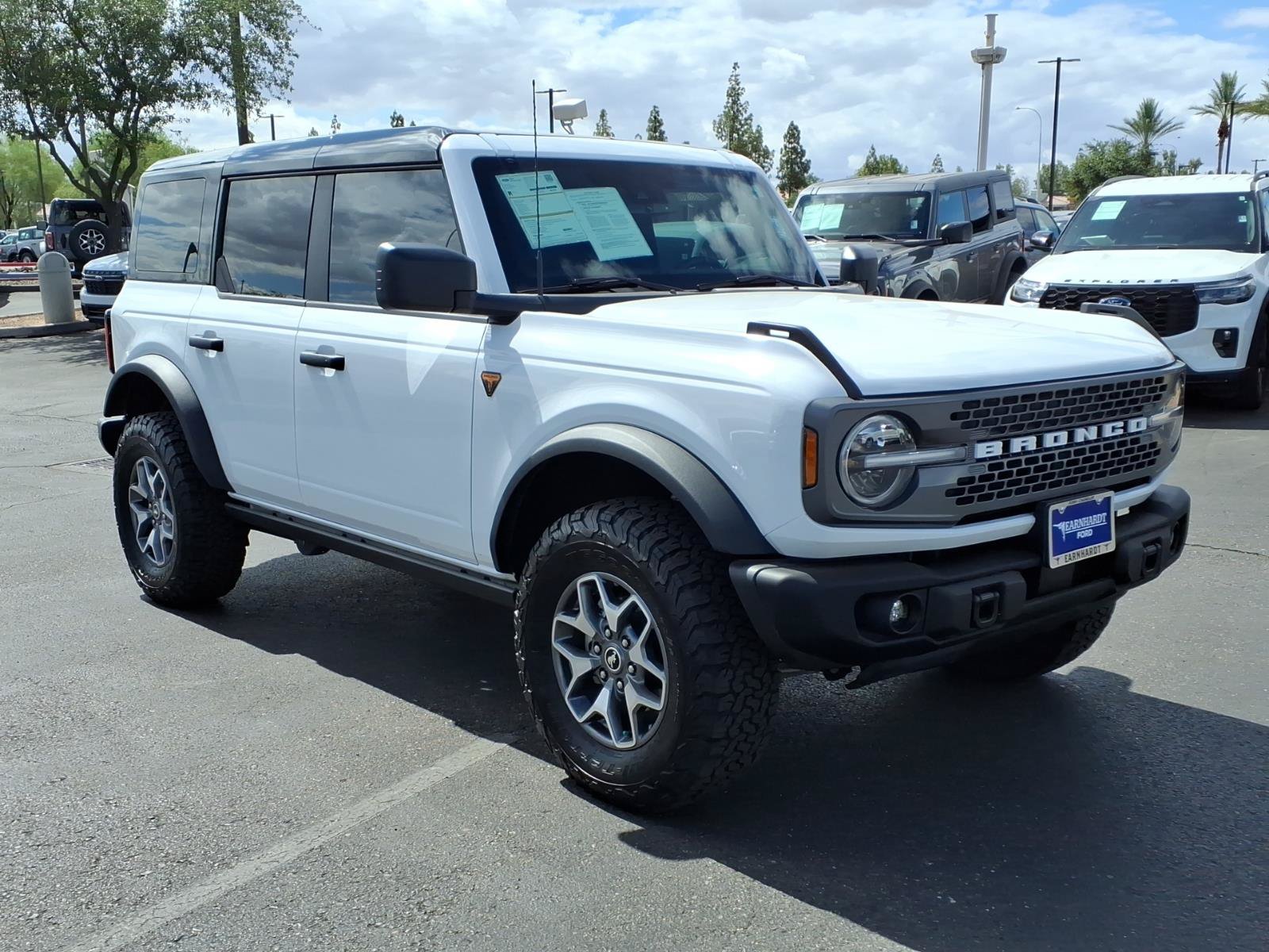 Certified 2025 Ford Bronco Badlands AWD/4WD image 8