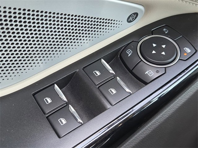 Certified 2022 Ford Explorer Platinum w/ Equipment Group 601A image 27