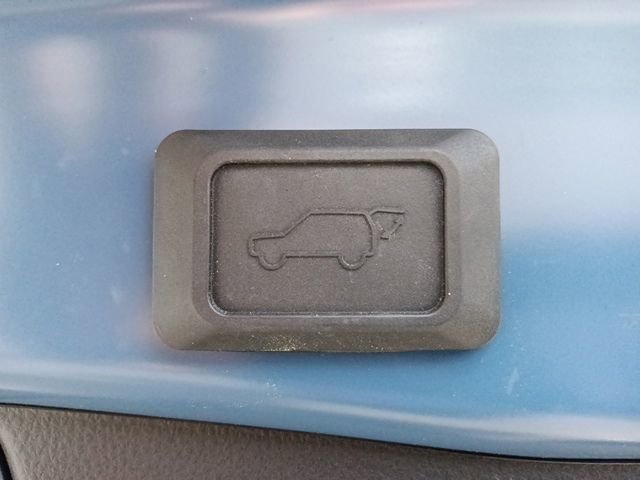 Used 2023 Toyota RAV4 XSE AWD/4WD image 28