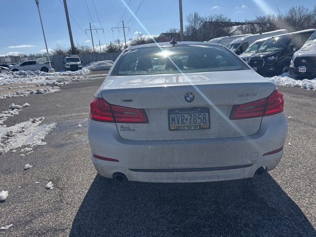 Used 2020 BMW 530i xDrive w/ Convenience Package image 3