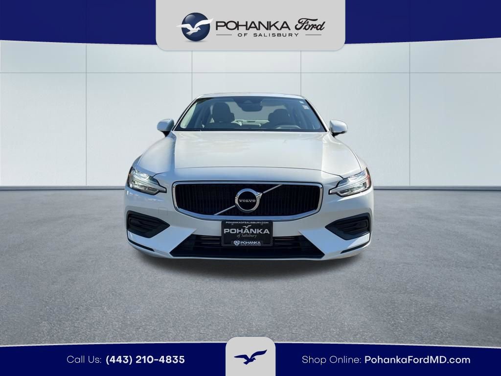 Used 2020 Volvo S60 T5 Momentum w/ Premium Package image 3