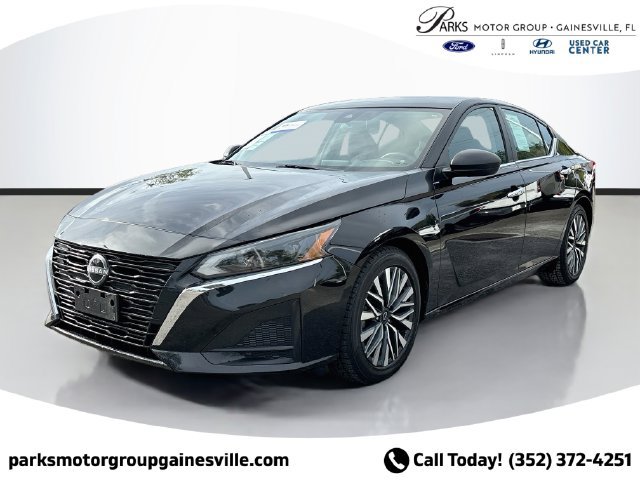 Used 2024 Nissan Altima 2.5 SV