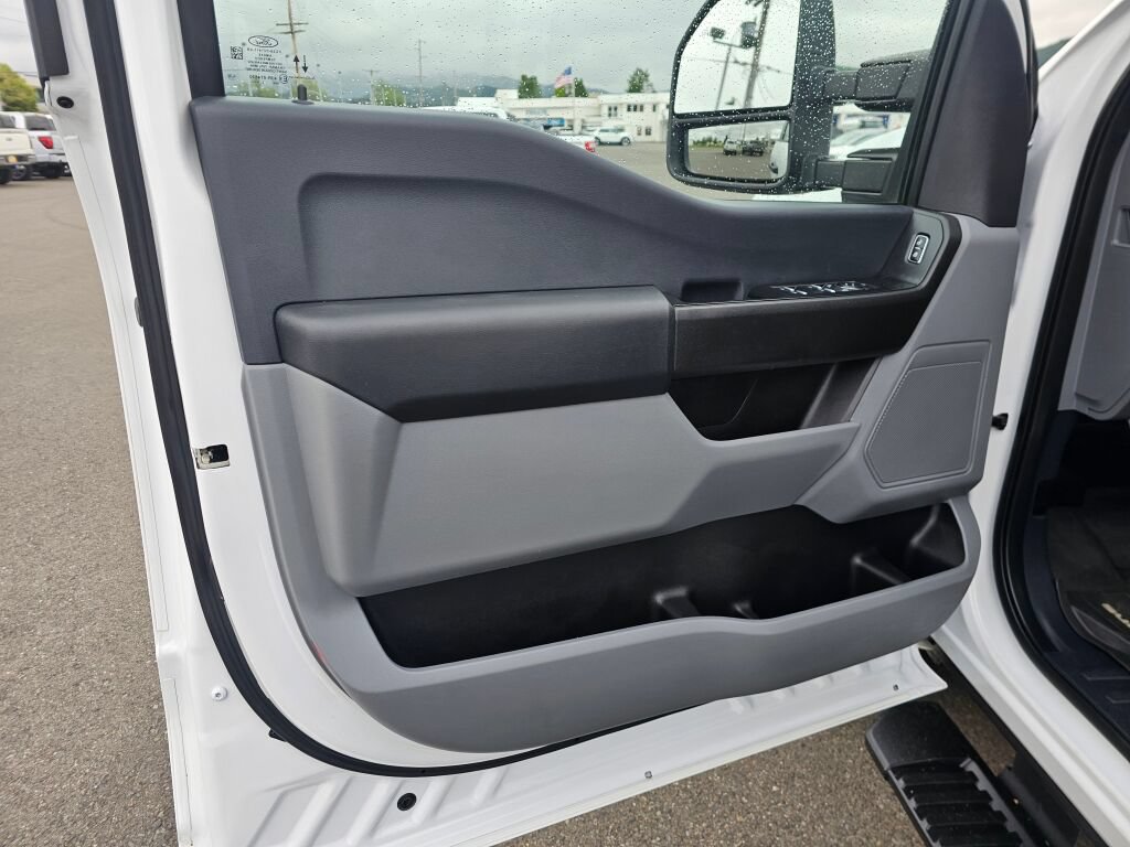 Certified 2023 Ford F250 XL RWD image 16