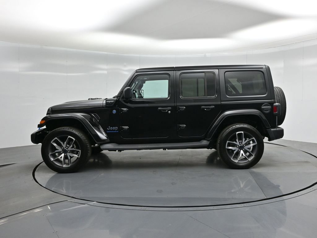 Used 2024 Jeep Wrangler Unlimited image 22