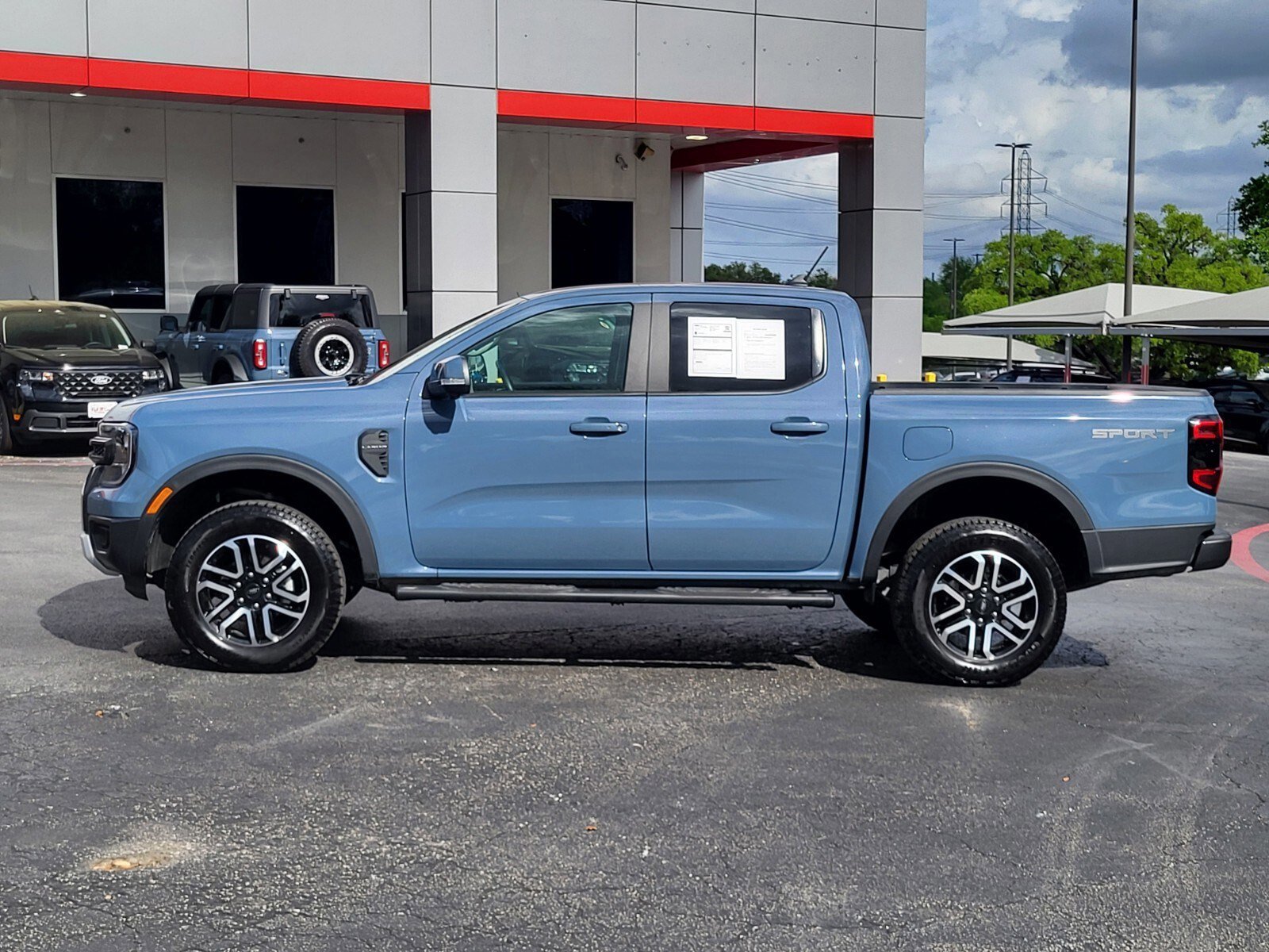 Certified 2025 Ford Ranger Lariat w/ Trailer Tow Package image 6